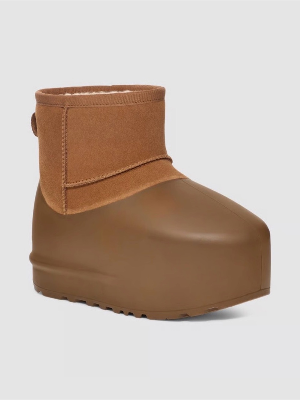 UGG Classic Mini Pumped Molded Ankle Boot in Chestnut Size 7/8